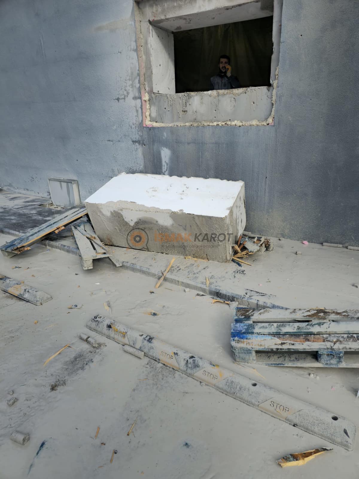 Beton kesme kapsayici — İşmak Karot saha uygulaması